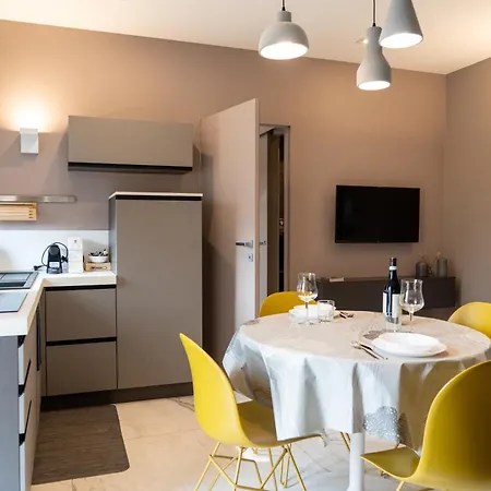 Interno 5 - Parcheggio Gratuito Apartman